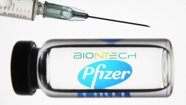 Reino Unido aprueba la vacuna de Pfizer y Biontech.